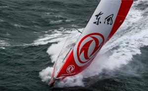 东风队缔造奇迹，成首支问鼎沃帆船赛总冠军的中国船队