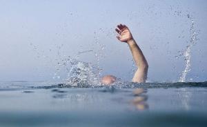 陕西商洛4名初中生相约游野泳，1人溺水同伴搭救双双溺亡