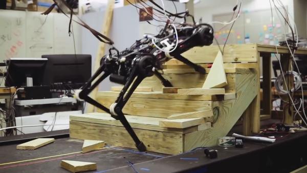 MIT猎豹机器人升级：闭眼起跳没难度
