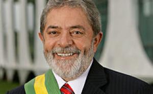 巴西前总统卢拉被法院宣布释放，曾于今年4月入狱但坚称无罪