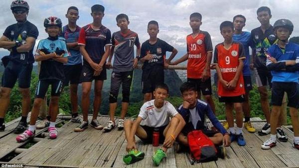 2分钟回顾营救泰国少年足球队全程