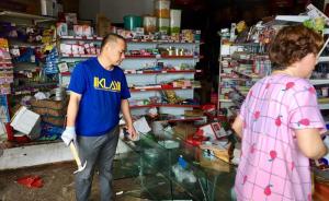 温州霞关镇受台风影响海水倒灌，一超市被泡老板称损失上百万