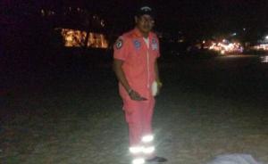 两名中国游客普吉海滩游玩时溺水，其中1人不幸身亡