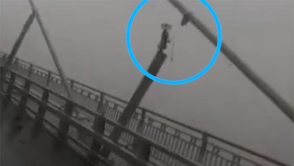 苏通大桥拉索被台风刮断？系阻尼器损坏