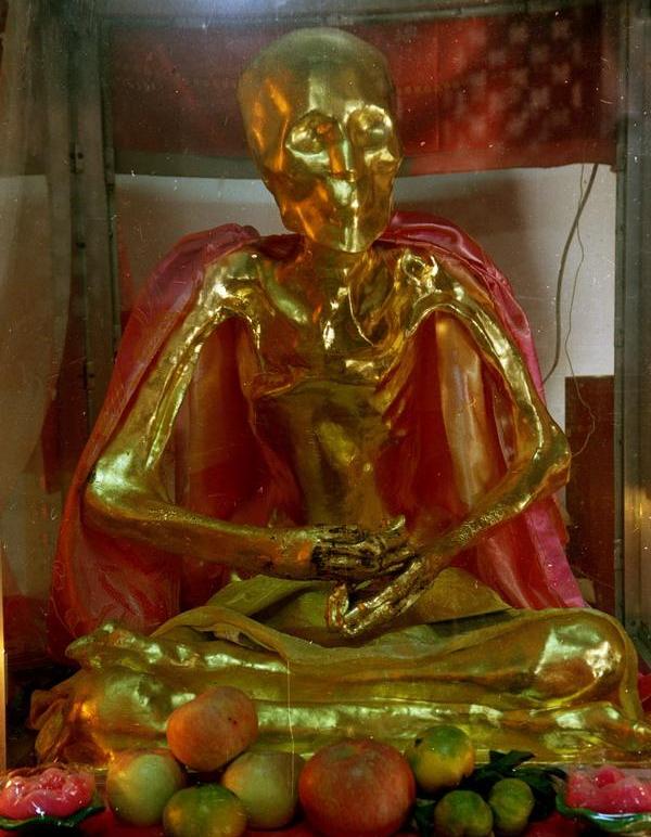 佛教电影肉身菩萨图片